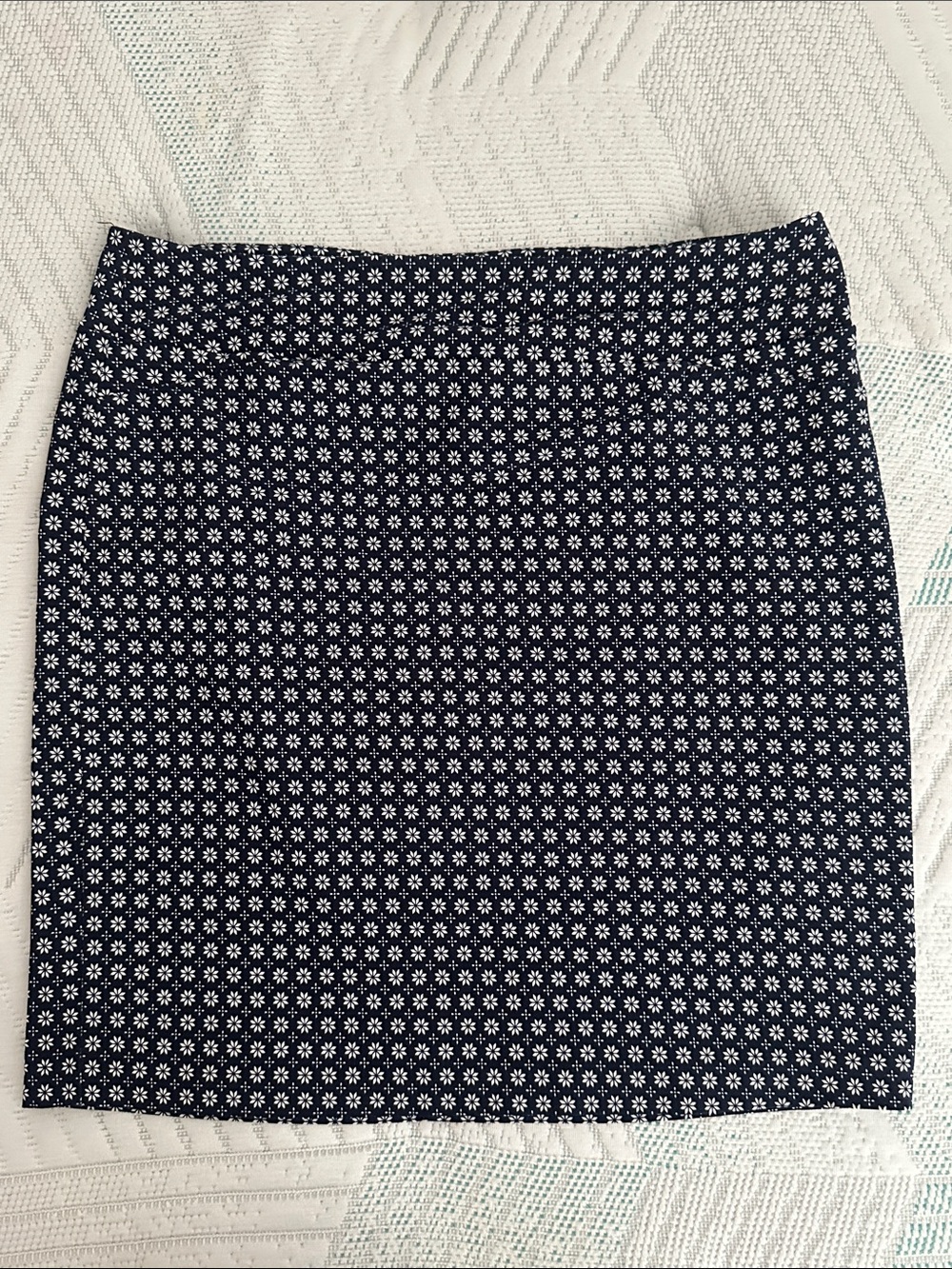 TAG Navy Floral Mini Skirt Size 13